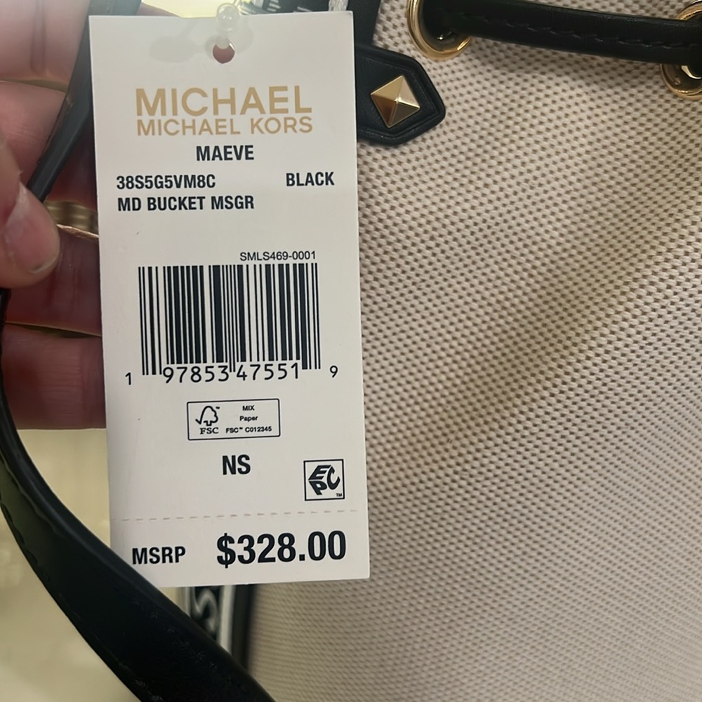 Michael Kors Black and cream Shoulder bucket Bag NWT $328 retail price - Picture 7 of 13